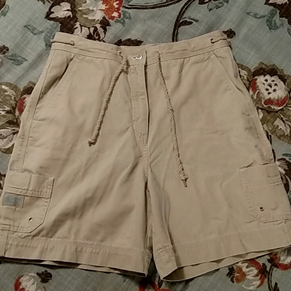 Ralph Lauren kaki shorts size 8